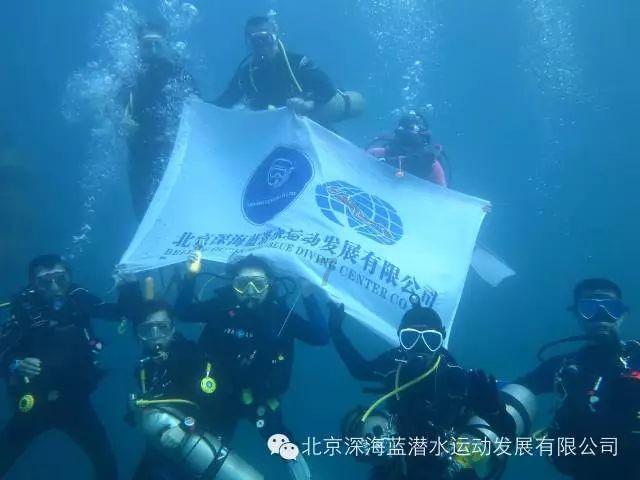 逃离春雨下的房子